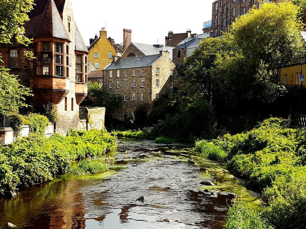 Dean Village - Lovely 2 Bed In Picturesque Dean Village With Balcony And Private Parking Edinburg Rum bild