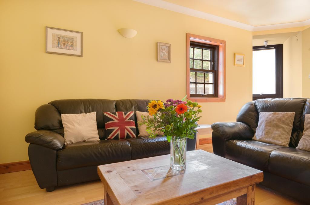 Dean Village - Lovely 2 Bed In Picturesque Dean Village With Balcony And Private Parking Edinburg Exteriör bild